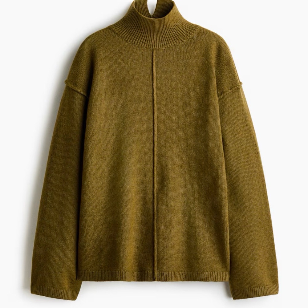 NWT H&M Women’s Seam-Detail Mock Turtleneck Sweater